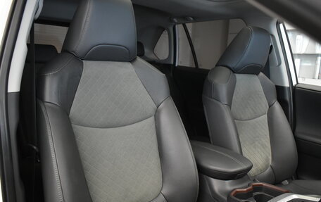 Toyota RAV4, 2023 год, 3 750 000 рублей, 20 фотография