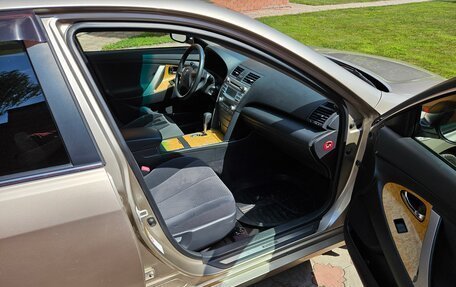 Toyota Camry, 2006 год, 1 100 000 рублей, 10 фотография