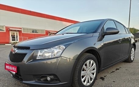 Chevrolet Cruze II, 2011 год, 799 000 рублей, 2 фотография