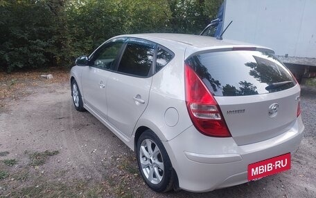Hyundai i30 I, 2011 год, 670 000 рублей, 2 фотография
