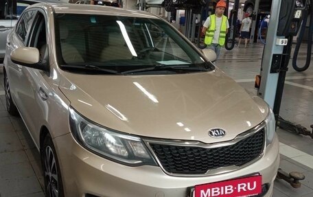 KIA Rio III рестайлинг, 2015 год, 860 000 рублей, 2 фотография