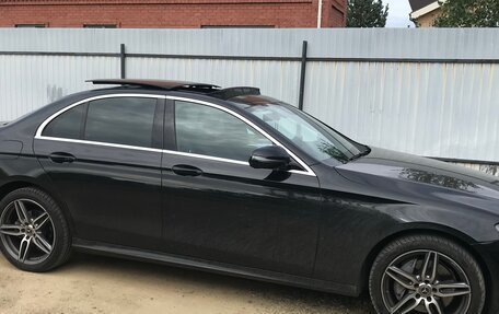 Mercedes-Benz E-Класс, 2017 год, 3 400 000 рублей, 3 фотография