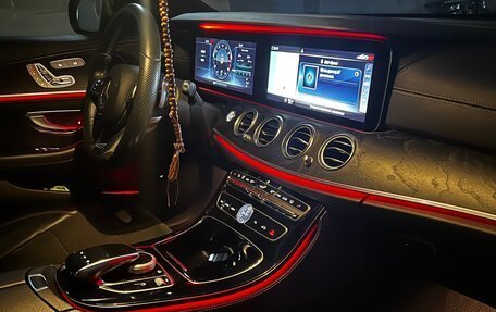 Mercedes-Benz E-Класс, 2017 год, 3 400 000 рублей, 6 фотография