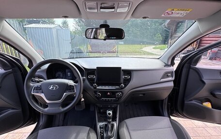 Hyundai Solaris II рестайлинг, 2021 год, 1 650 000 рублей, 12 фотография