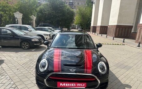 MINI Clubman, 2019 год, 3 550 000 рублей, 2 фотография