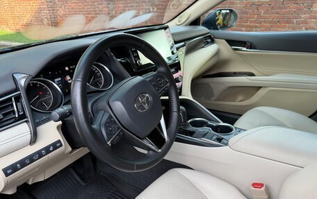Toyota Camry, 2021 год, 3 600 000 рублей, 14 фотография