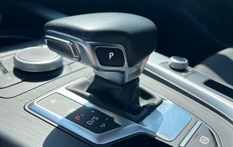 Audi A4, 2018 год, 2 000 000 рублей, 4 фотография