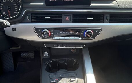 Audi A4, 2018 год, 2 000 000 рублей, 10 фотография