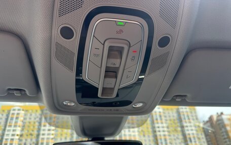 Audi A4, 2018 год, 2 000 000 рублей, 14 фотография