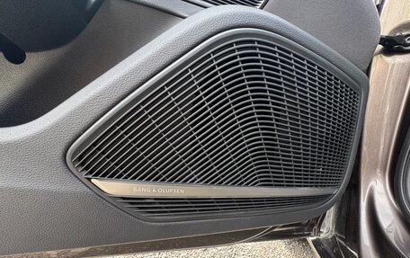 Audi A4, 2018 год, 2 000 000 рублей, 26 фотография