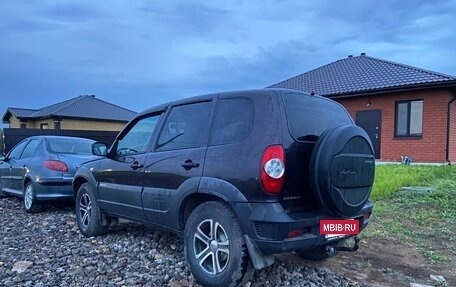 Chevrolet Niva I рестайлинг, 2017 год, 579 000 рублей, 4 фотография