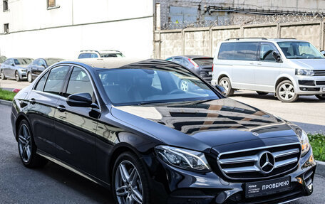 Mercedes-Benz E-Класс, 2018 год, 2 999 000 рублей, 4 фотография