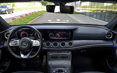 Mercedes-Benz E-Класс, 2018 год, 2 999 000 рублей, 9 фотография