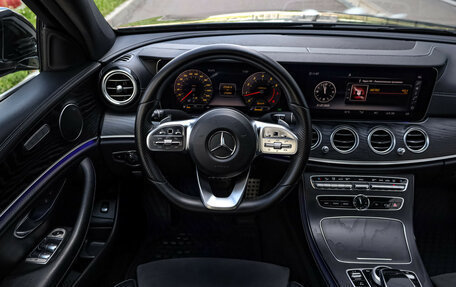 Mercedes-Benz E-Класс, 2018 год, 2 999 000 рублей, 10 фотография