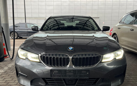 BMW 3 серия, 2020 год, 3 750 000 рублей, 2 фотография