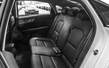 KIA K3, 2019 год, 1 659 000 рублей, 8 фотография