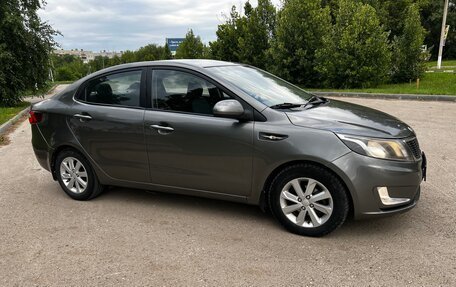 KIA Rio III рестайлинг, 2013 год, 590 000 рублей, 4 фотография