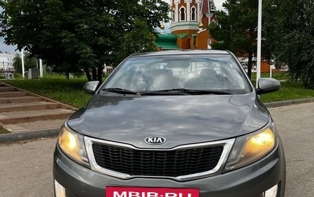 KIA Rio III рестайлинг, 2013 год, 590 000 рублей, 3 фотография