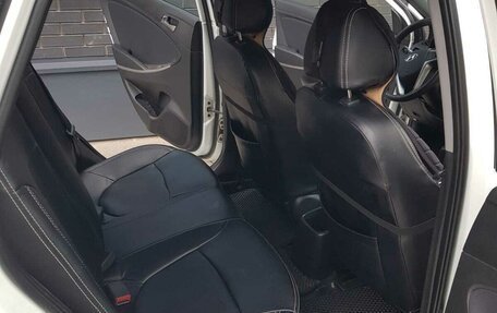 Hyundai Solaris II рестайлинг, 2016 год, 1 050 000 рублей, 7 фотография