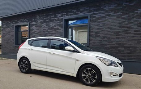 Hyundai Solaris II рестайлинг, 2016 год, 1 050 000 рублей, 10 фотография