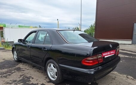 Mercedes-Benz E-Класс, 2000 год, 780 000 рублей, 6 фотография