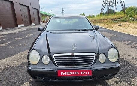 Mercedes-Benz E-Класс, 2000 год, 780 000 рублей, 2 фотография