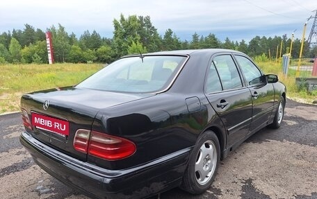 Mercedes-Benz E-Класс, 2000 год, 780 000 рублей, 3 фотография