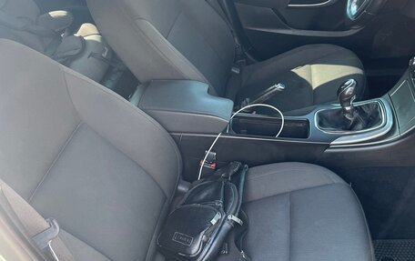 Opel Insignia II рестайлинг, 2011 год, 750 000 рублей, 10 фотография