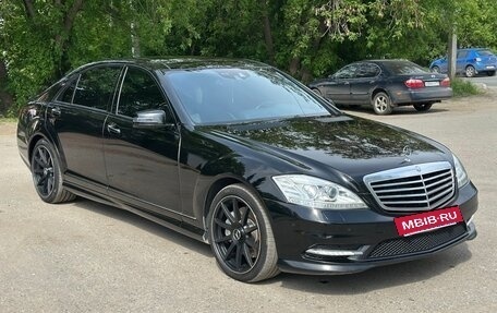 Mercedes-Benz S-Класс, 2010 год, 2 500 000 рублей, 4 фотография