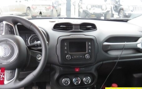 Jeep Renegade I рестайлинг, 2016 год, 1 399 000 рублей, 9 фотография