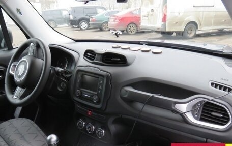 Jeep Renegade I рестайлинг, 2016 год, 1 399 000 рублей, 10 фотография