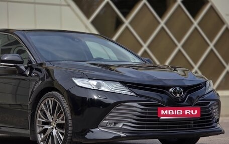 Toyota Camry, 2019 год, 2 900 000 рублей, 6 фотография