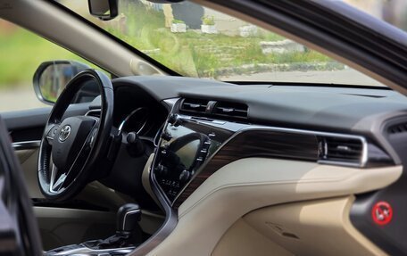 Toyota Camry, 2019 год, 2 900 000 рублей, 27 фотография