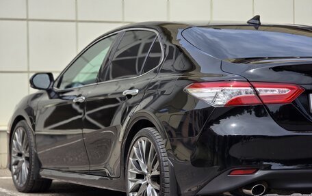 Toyota Camry, 2019 год, 2 900 000 рублей, 17 фотография