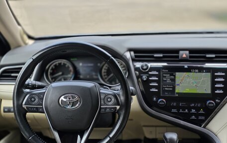 Toyota Camry, 2019 год, 2 900 000 рублей, 33 фотография
