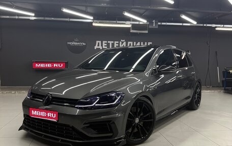 Volkswagen Golf R VII, 2019 год, 4 333 000 рублей, 1 фотография