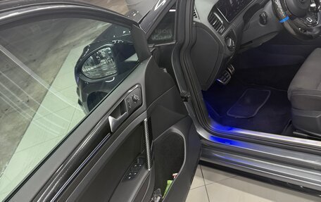 Volkswagen Golf R VII, 2019 год, 4 333 000 рублей, 9 фотография