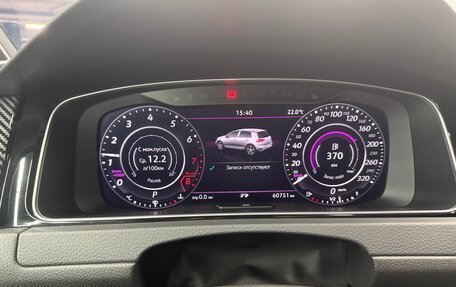 Volkswagen Golf R VII, 2019 год, 4 333 000 рублей, 15 фотография