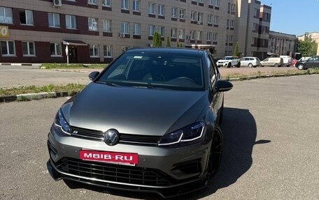 Volkswagen Golf R VII, 2019 год, 4 333 000 рублей, 17 фотография