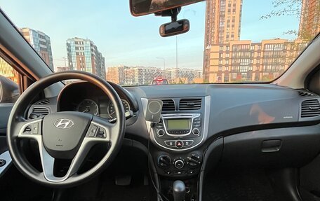 Hyundai Solaris II рестайлинг, 2013 год, 775 000 рублей, 8 фотография