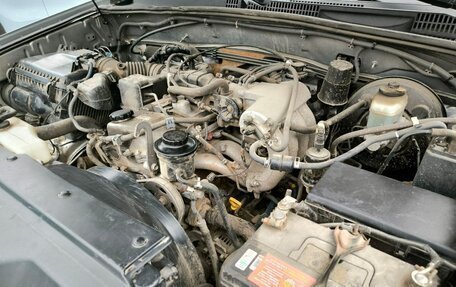 Toyota Land Cruiser Prado 120 рестайлинг, 2004 год, 1 399 000 рублей, 37 фотография