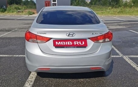 Hyundai Elantra V, 2011 год, 813 000 рублей, 2 фотография