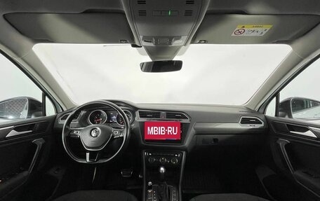 Volkswagen Tiguan II, 2020 год, 2 510 000 рублей, 12 фотография