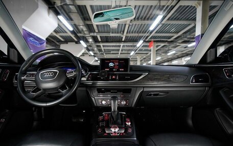 Audi A6, 2018 год, 2 640 000 рублей, 10 фотография