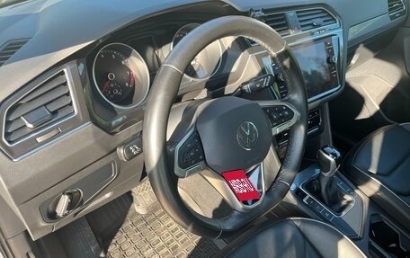 Volkswagen Tiguan II, 2021 год, 2 600 000 рублей, 10 фотография