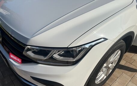 Volkswagen Tiguan II, 2021 год, 2 600 000 рублей, 13 фотография