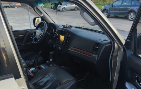 Mitsubishi Pajero IV, 2007 год, 1 350 000 рублей, 9 фотография