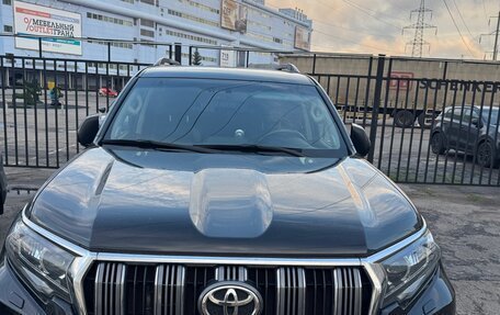 Toyota Land Cruiser Prado 150 рестайлинг 2, 2019 год, 5 400 000 рублей, 1 фотография