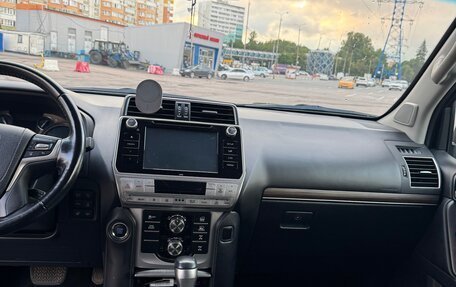 Toyota Land Cruiser Prado 150 рестайлинг 2, 2019 год, 5 400 000 рублей, 4 фотография