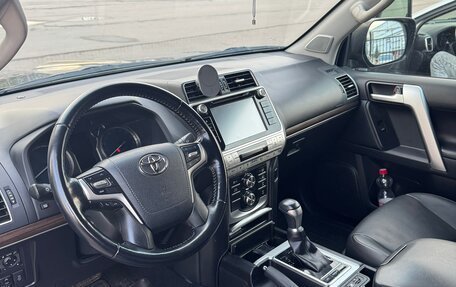 Toyota Land Cruiser Prado 150 рестайлинг 2, 2019 год, 5 400 000 рублей, 3 фотография